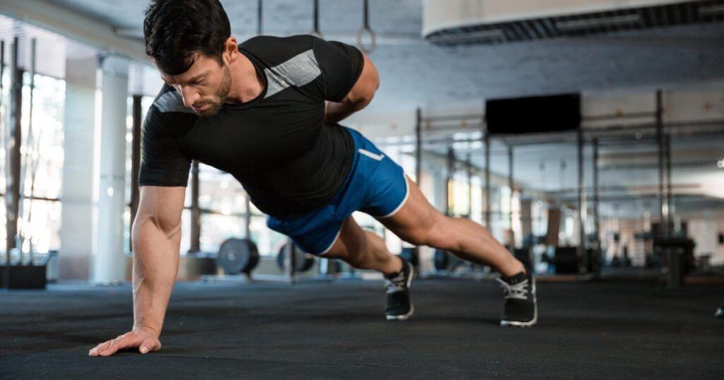 kalistenika workout IRON-BODY kulturistika fitness trojboj zdravie